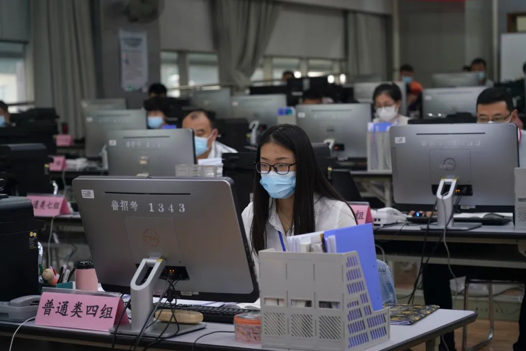 2020年山東高考錄取碩果累累 共錄取654824人，本科占比近半，招生輔助服務助力學子圓夢